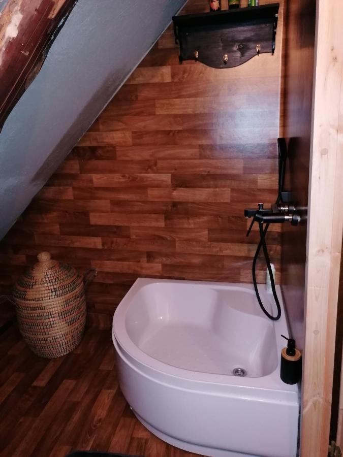 Õuna Puhketalu Jogeva Bagian luar foto